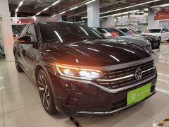 Volkswagen Passat 2022 330TSI Luxury - ფოტო 4