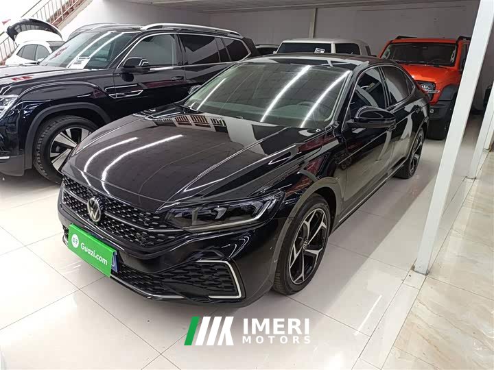 Volkswagen Passat 380TSI Starry Sky Dragon Ascendant Edition - ავტომობილი ჩინეთიდან