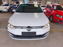 Volkswagen Golf 2024 280TSI DSG Pro 50th Anniversary Legend Edition - ფოტო 3