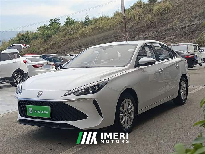 SAIC MG i5 1.5L CVT Luxury