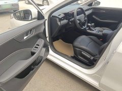 SAIC MG i5 2023 1.5L CVT Luxury - ფოტო 16
