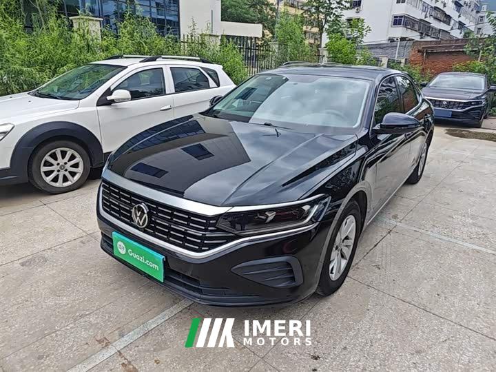 Volkswagen Passat Outstanding Edition 280TSI Business Version