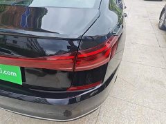 Volkswagen Passat Outstanding Edition 280TSI Business Version - ფოტო 8