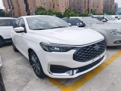 Ford Fiesta 1.5L Automatic Diamond Edition - ფოტო 4