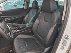 Hyundai Elantra 2022 1.5L CVT Luxury - ფოტო 15