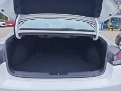 Hyundai Elantra 2022 1.5L CVT Luxury - ფოტო 19