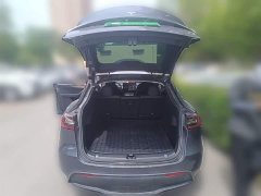 Tesla Model Y Long Range All-Wheel Drive - ფოტო 10