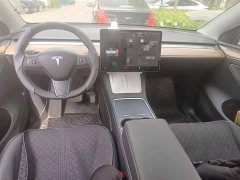 Tesla Model Y Long Range All-Wheel Drive - ფოტო 13