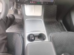 Tesla Model Y Long Range All-Wheel Drive - ფოტო 7