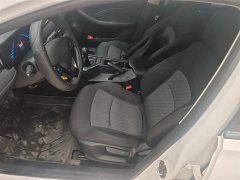 SAIC MG i5 2023 1.5L Manual Comfort Edition - ფოტო 15