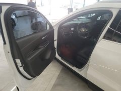 Cadillac XT4 28T FWD Technology - ფოტო 16