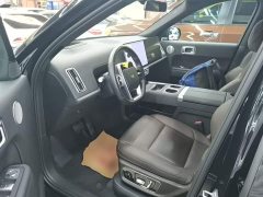 Li Auto L9 2023 Pro - ფოტო 16