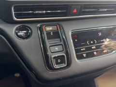 Honda Odyssey 2.0L e:HEV Luxury - ფოტო 9