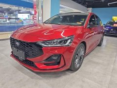 Ford Focus 2022 Hatchback EcoBoost 180 Automatic ST Line - ფოტო 2