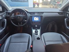 Skoda Octavia 1.5L Automatic Comfort Edition - ფოტო 10