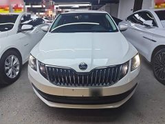 Skoda Octavia 1.5L Automatic Comfort Edition - ფოტო 3