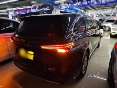 Toyota Sienna 2021 2.5L Hybrid Premium Edition - ფოტო 7