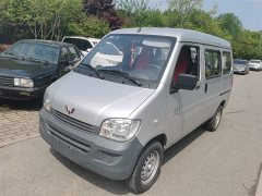 Wuling Zhiguang 1.5L Practical 5/7-seater - ფოტო 1
