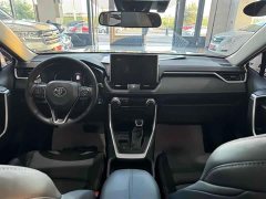 Toyota Venza 2020 Hybrid 2.5L E-CVT FWD Luxury - ფოტო 11
