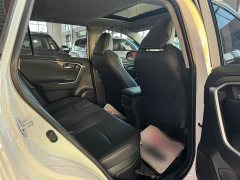 Toyota Venza 2020 Hybrid 2.5L E-CVT FWD Luxury - ფოტო 14