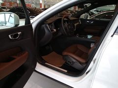 Volvo XC60 2024 B5 AWD Smart Luxury Edition - ფოტო 16