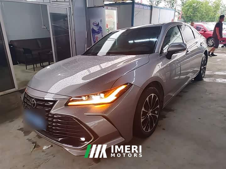 Toyota Avalon 2.0L Premium Edition