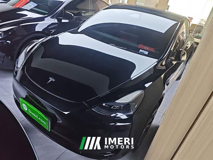 Tesla Model Y Facelift Rear-Wheel Drive