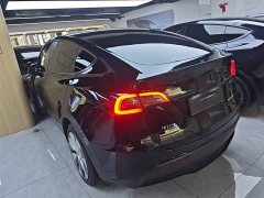 Tesla Model Y 2022 Facelift Rear-Wheel Drive - ფოტო 5