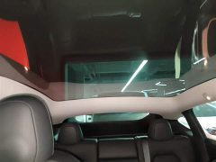 Tesla Model Y Rear-Wheel Drive - ფოტო 18