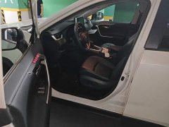 Toyota RAV4 2020 2.0L CVT FWD Fashion Plus Edition - ფოტო 14