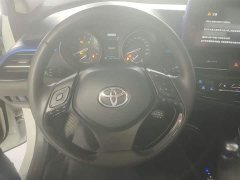 Toyota C-HR 2.0L Luxury - ფოტო 11