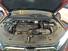 Honda UR-V 370TURBO AWD Premium Edition - photo 20