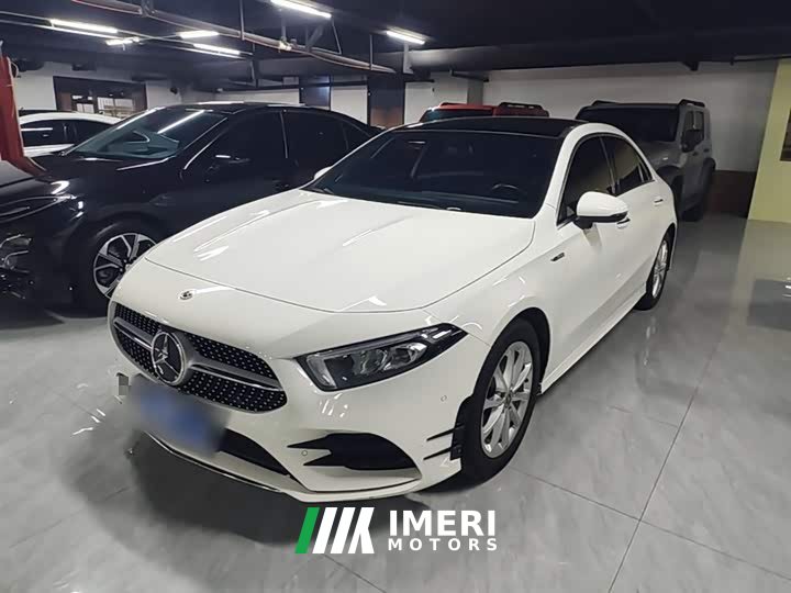 Mercedes-Benz A-Class A 200 L Sport Sedan Fashion Edition