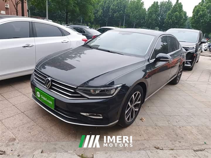 Volkswagen Magotan 330TSI DSG Advance