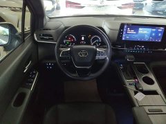 Toyota Sienna 2021 2.5L Hybrid Premium Edition - ფოტო 11