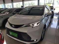 Toyota Sienna 2021 2.5L Hybrid Premium Edition - ფოტო 3