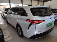 Toyota Sienna 2021 2.5L Hybrid Premium Edition - ფოტო 5