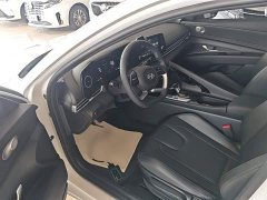 Hyundai Elantra 2023 1.5L CVT GLX Elite - ფოტო 16