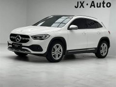 Mercedes-Benz GLA 180 - ფოტო 1