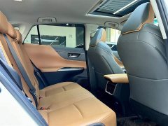 Toyota Veza 2.0L CVT FWD Luxury Edition - ფოტო 12