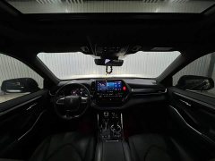 Toyota Crown Venza 2023 2.5L HEV AWD Premium - ფოტო 11