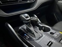 Toyota Crown Venza 2023 2.5L HEV AWD Premium - ფოტო 15