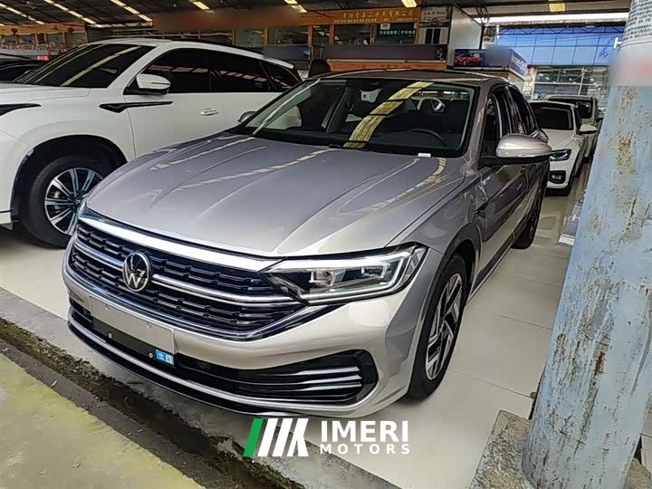 Volkswagen Sagitar 300TSI DSG Excellence Edition