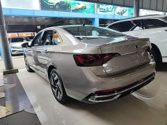 Volkswagen Sagitar 300TSI DSG Excellence Edition - ფოტო 5