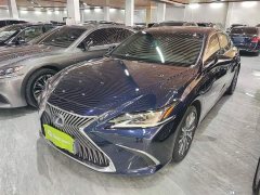 Lexus ES 2020 300h Premium Edition - ფოტო 1