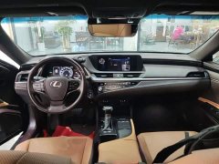 Lexus ES 2020 300h Premium Edition - ფოტო 10