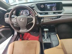 Lexus ES 2020 300h Premium Edition - ფოტო 14