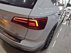 Volkswagen Touareg 2021 330TSI AWD Luxury Plus - ფოტო 8