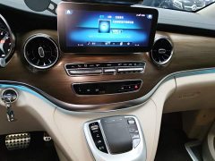 Mercedes-Benz V-Class 2021 V 260 L Long Wheelbase Luxury Edition - ფოტო 9