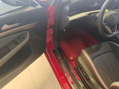 Volkswagen Lingdu L 280TSI DSG Dazzling Red Edition - ფოტო 16